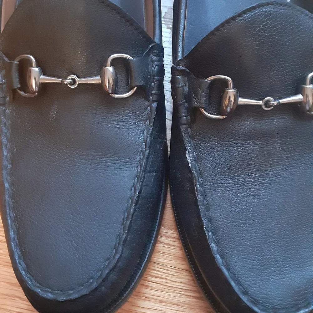 Johnston And Murphy Leather Loafers - Picture 6 of 8
